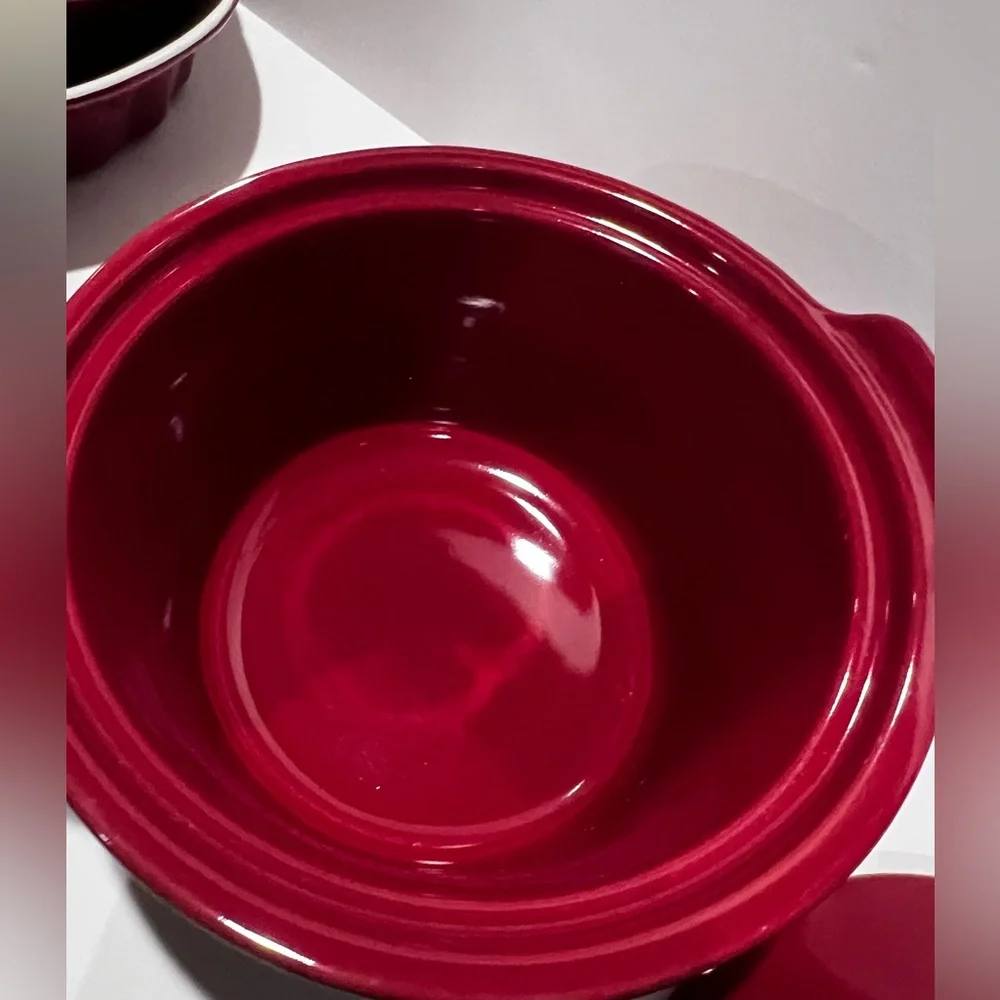 Red Ceramic Round Casserole Dish or Pot with Lid